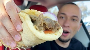 'Arby\'s Spicy Greek Gyro (2021) Food Review'