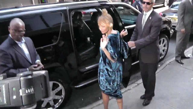 'Nicole Richie Fashion Day & Night Out in NYC - Stunned In Floral Dress'