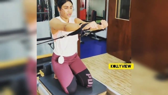 'Manisha Yadav workout ❤ | vazhakku enn, Trisha Illana Nayanthara'