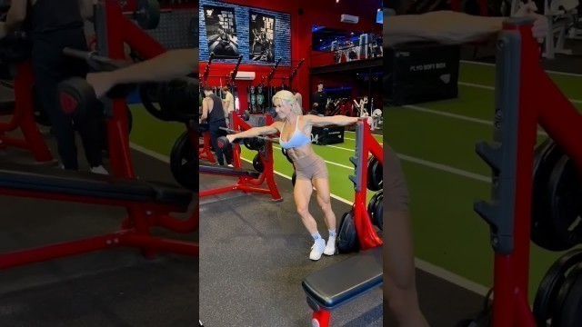 'Hot Female Athlete Gym Workout Video | Girls Fitness Reels - Gym Girls Attitude - Female Bodybuilder'