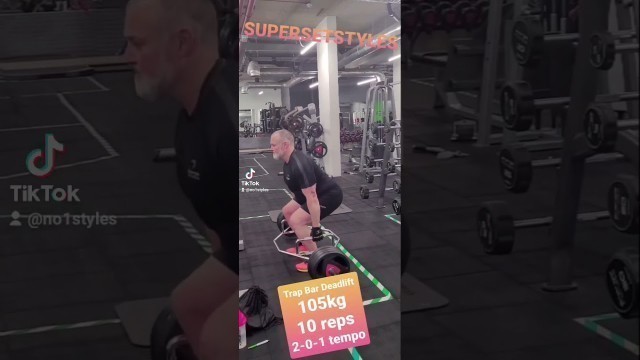 'Superset Trap Bar Deadlift / Plank at Energie Fitness Borough'