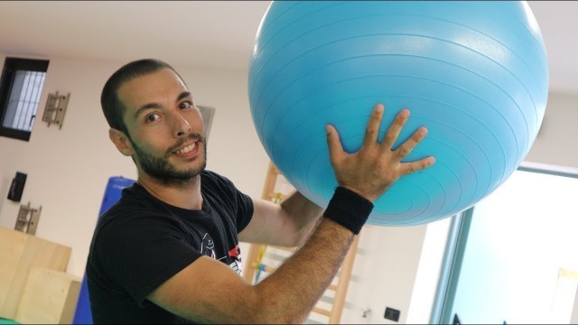 '8 ESERCIZI CON LA PALLA ( SWISS BALL / FIT BALL)  GLUTEI , ADDOME E BRACCIA.'