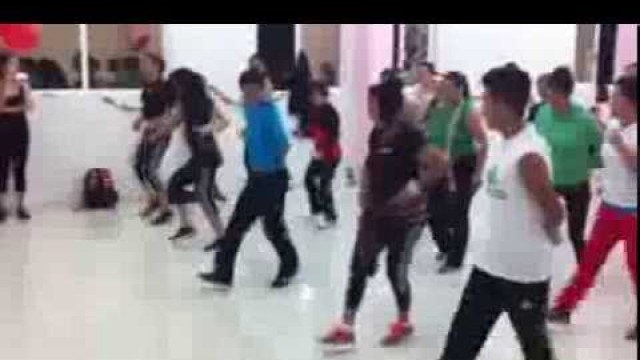 'SUPER CLASE MEXICANA \"DANCE FITNESS CLUB\"'