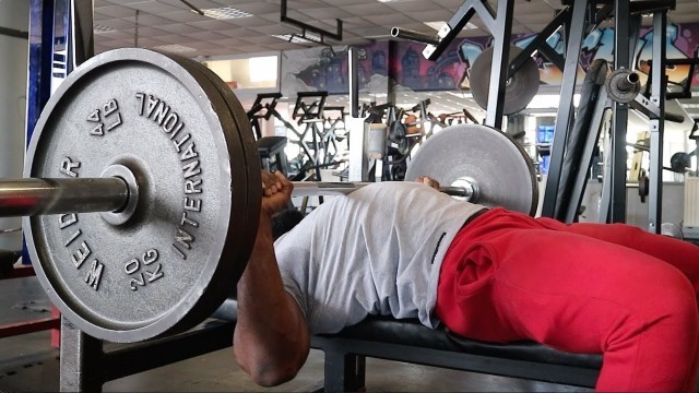 'How to Barbell Bench Press for Dem Chest Gainz | Gabriel Sey'