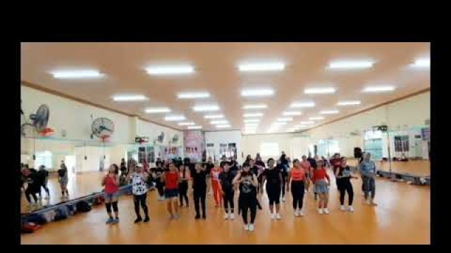 'FREAKY DEAKY || ZUMBA DANCE ||DANCE FITNESS|| ZIN FADEL ||Short Video'