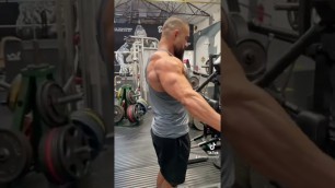 'Shoulder workout at emporium gym Birmingham 