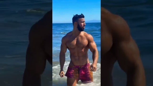 'bodybuilder enjoy and Tak#motivate #fitness #workout #viral #videos 