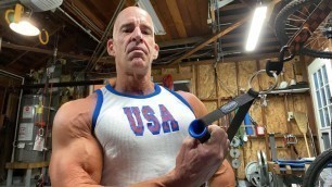 'Live garage workout with Q&A between supersets'