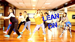 'Zumba Fitness Routine on LEAN ON  Choreography By Vijaya Tupurani'