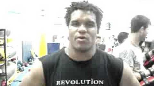 'Carlos Newton for Revolution MMA Toronto'