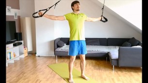 '5 effektive Sling Trainer Übungen für einen starken Rücken und Nacken'