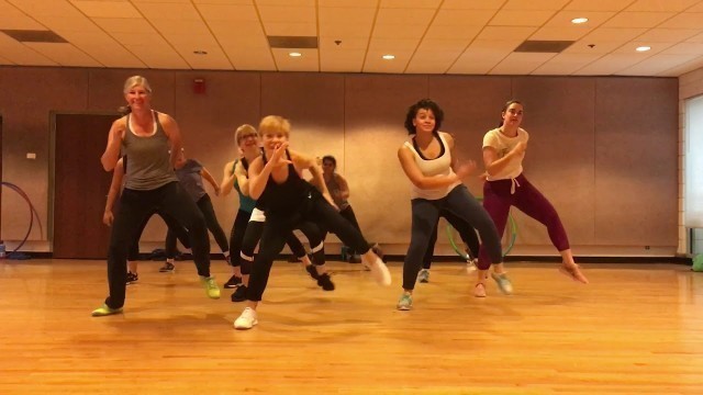 '“WAKA WAKA” Shakira - Dance Fitness Workout Valeo Club'