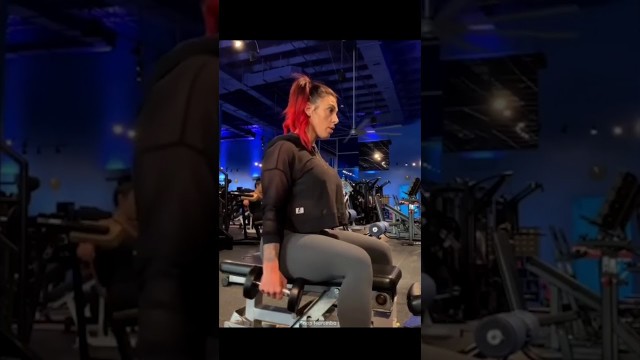 'Kayla Rossi Gym Workout 