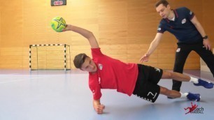 'Kraft und Beweglichkeit - Corona Handball-Training für zu Hause'