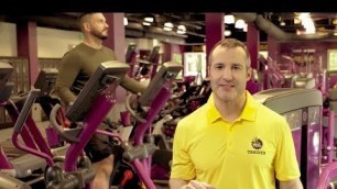 'How to use an Elliptical Machine | Planet Fitness'