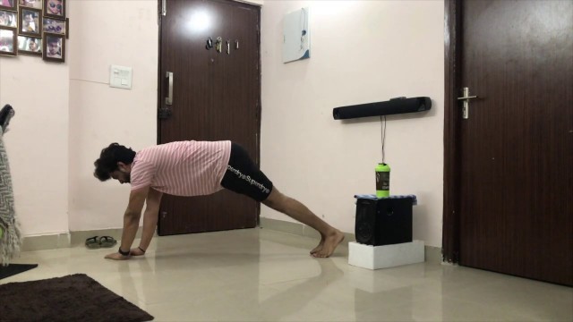 'Chest Workout at Home | Akshay Kumar'