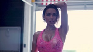 'Female Fitness Inspiration w/ Melody Le'