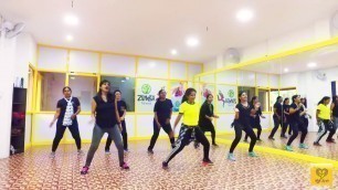 'Easy fitness routine for Tamil song | Gulebha song | fitness dance | weight loss | women\'s fitness'