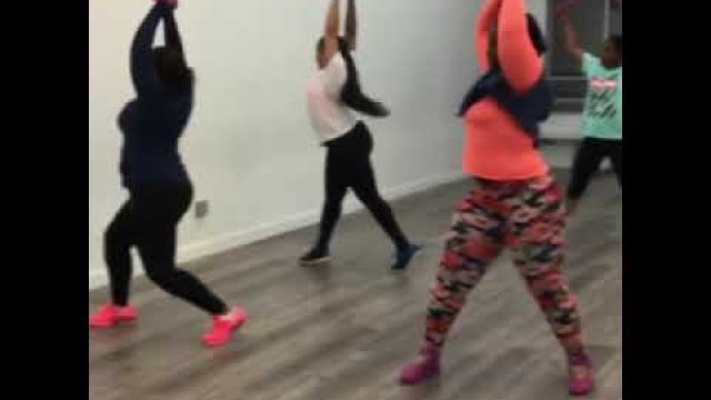'Arm workout \"Throw a Fit\" Tinashe Body Werk'