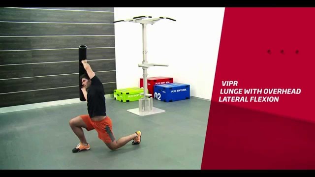 'Fitness First Freestyle exercise - ViPR Lunge with Overhead Lateral Flexion - ViPR'
