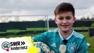 'Fitness-Tipp: Fußball-Tricks mit Elias | WIR - Freundschaft grenzenlos | SWR Kindernetz'