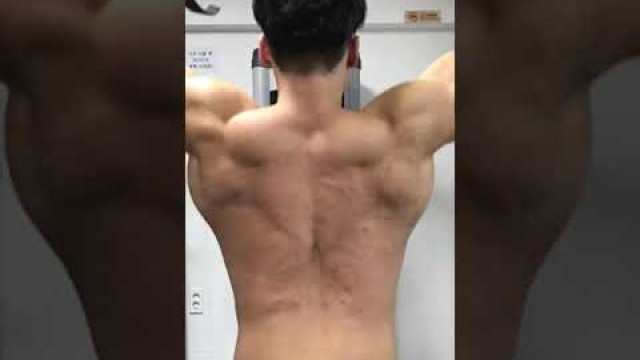 'Muscle up!! Korean fitness monster boy let pull down'