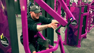 'Planet Fitness - How To Use Hammer Strength Row Machine'