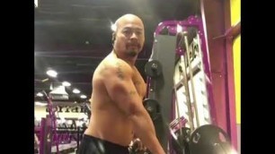 'Shirtless bodybuilder posing at Planet Fitness and no Lunk alarm FTW'