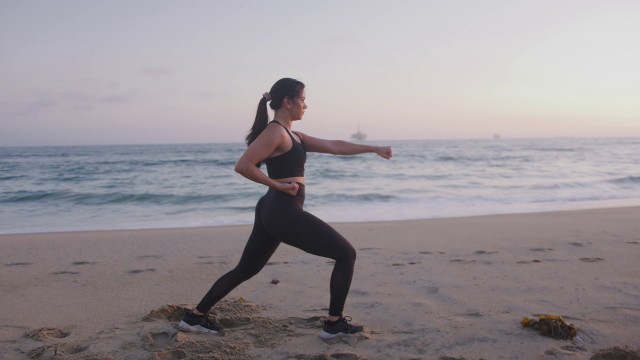 'ADDITIONAL FITNESS B-ROLL FT. MONINA (TAEKWONDO GIRL) @ HUNTINGTON BEACH (Red Epic Helium)'