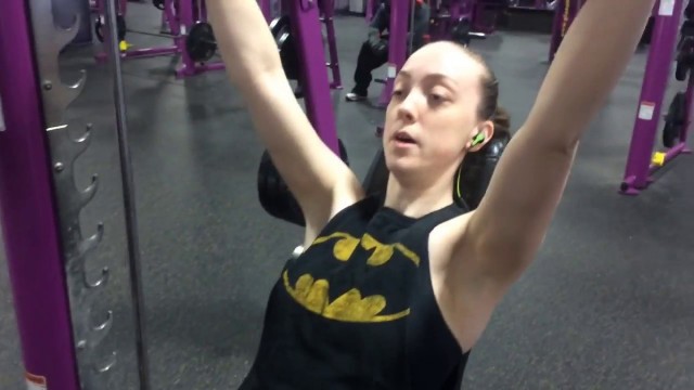 'MY SISTER CAUSED THE LUNK ALARM TO GO OFF// PLANET FITNESS VLOG #96'